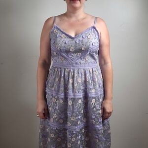Lavender Floral Lace Midi Dress - Women